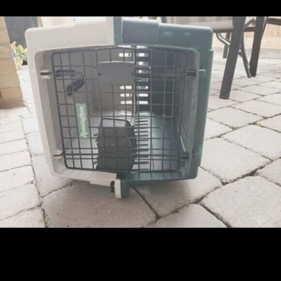 REMINGTON Medium Dog/Pet Crate- Kennel - Picture 10 of 10